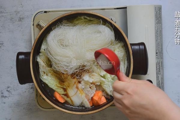 白菜羊肉粉丝煲的做法图解8