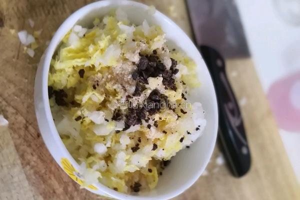 米饭鸡蛋饼的做法图解3