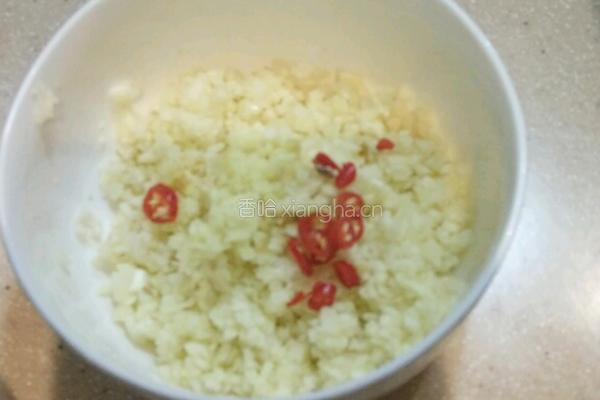 蒜蓉秋葵的做法图解5