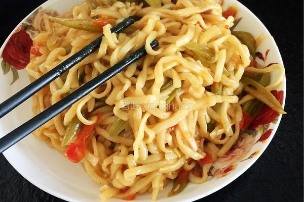 瘦肉豆角焖面的做法图解9