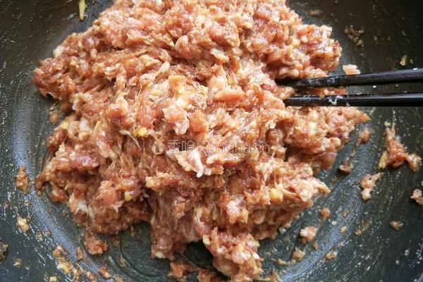 槐花馅饺子的做法图解6