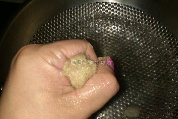 鱼丸菠菜汤的做法图解4