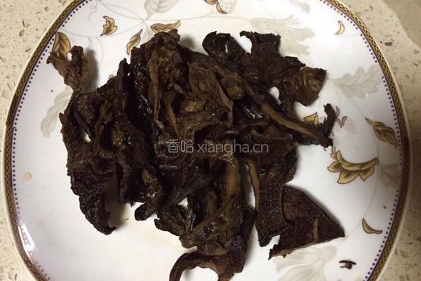 黑熊掌菌鲜笋土鸡汤的做法图解7