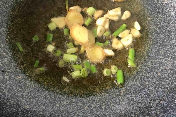 豌豆炒牛肉的做法图解3