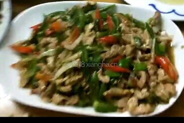 青椒鸡肉丝的做法图解1