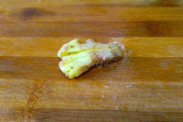 番茄胡萝卜玉米风干排骨汤（电饭煲版）的做法图解6