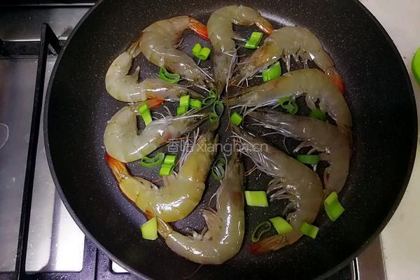 油焖大虾的做法图解1