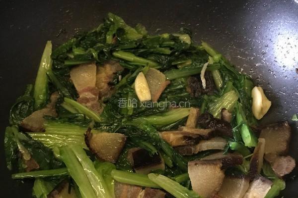 腊肉炒油麦菜的做法图解3