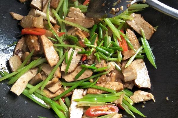 五花肉炒香干的做法图解9