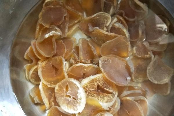 排骨炖土豆干的做法图解1