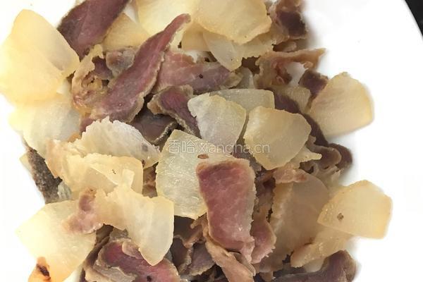蒜苔炒腊肉的做法图解4
