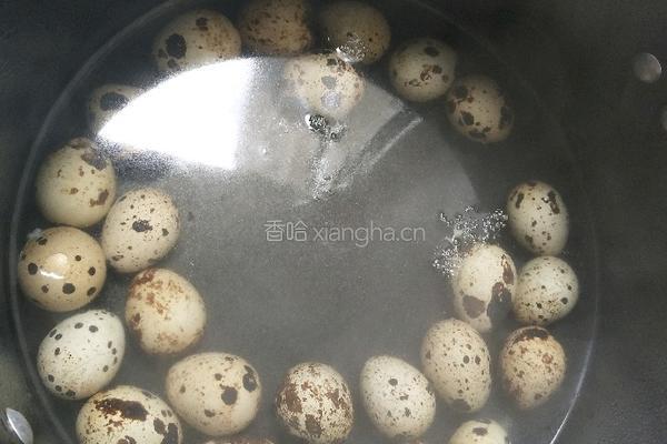 糖醋鹌鹑蛋的做法图解2