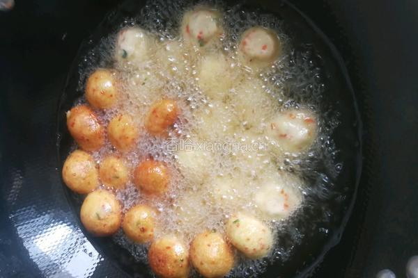 油炸土豆丸子的做法图解4