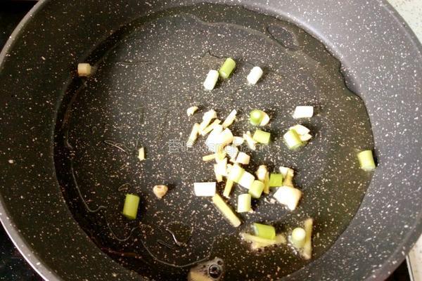 莴笋炒肉丝的做法图解3