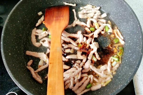 莴笋炒肉丝的做法图解5