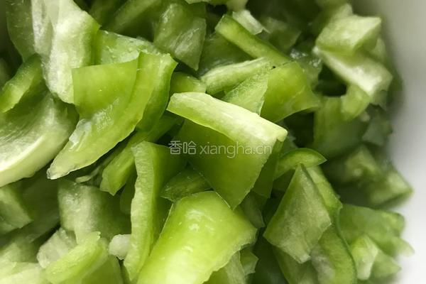 干萝卜炒腊肠的做法图解3