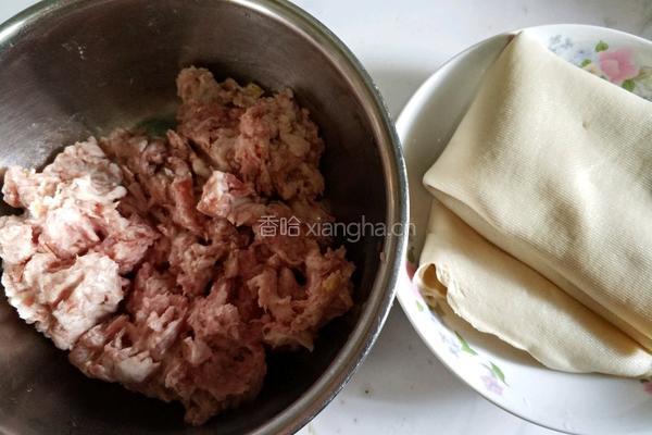 豆腐皮蒸肉卷的做法图解2