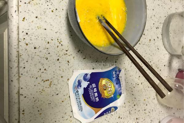 酸奶鸡蛋饼的做法图解1