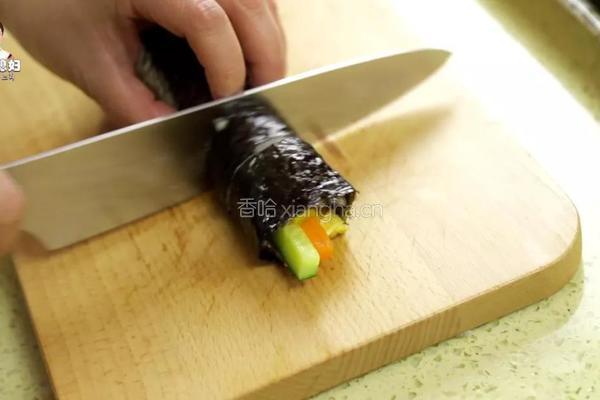 金枪鱼紫菜卷饭的做法图解14