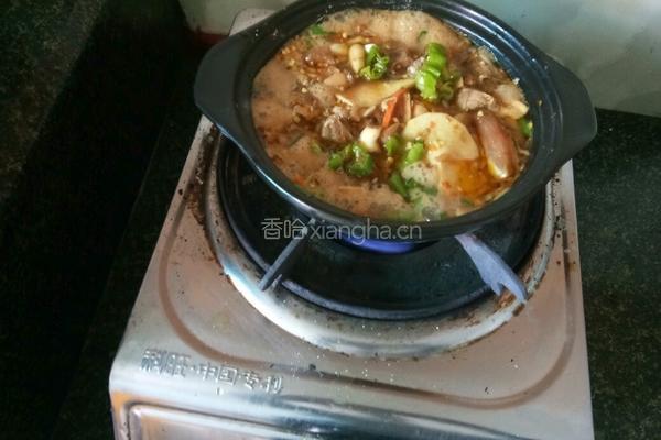 砂锅炖煮黄焖土豆片（乱炖）的做法图解2