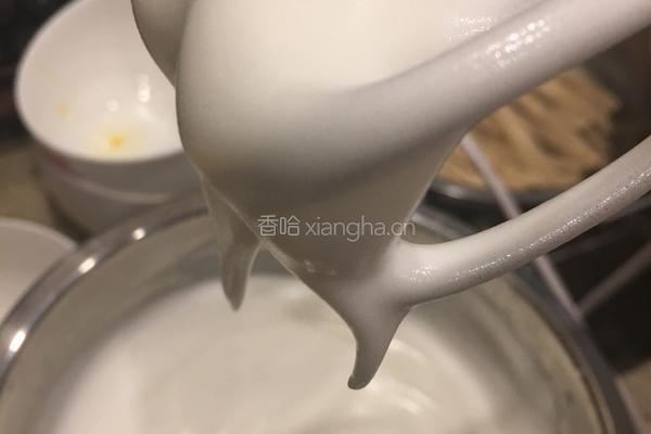 抹茶拉花戚风蛋糕的做法图解6