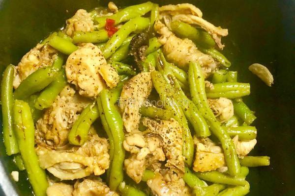 四季豆焖鸡肉的做法图解5
