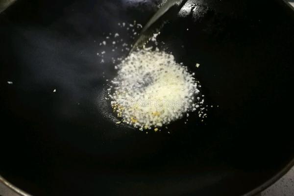 香肠豌豆海苔饭卷的做法图解3