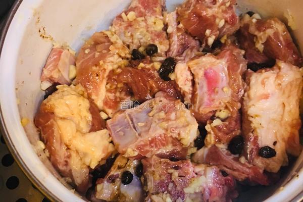 蒜蓉豆豉排骨的做法图解4