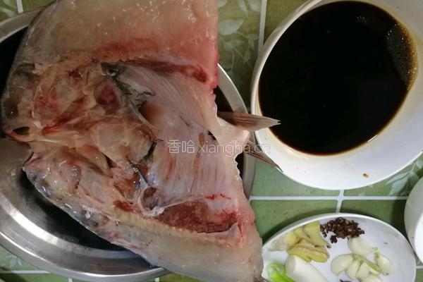 鱼头泡饼的做法图解1
