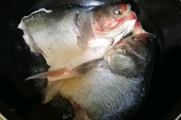 鱼头泡饼的做法图解3