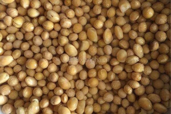 破壁机版豆浆的做法图解1