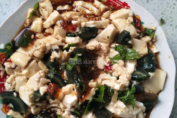 皮蛋砸嫩豆腐的做法图解4