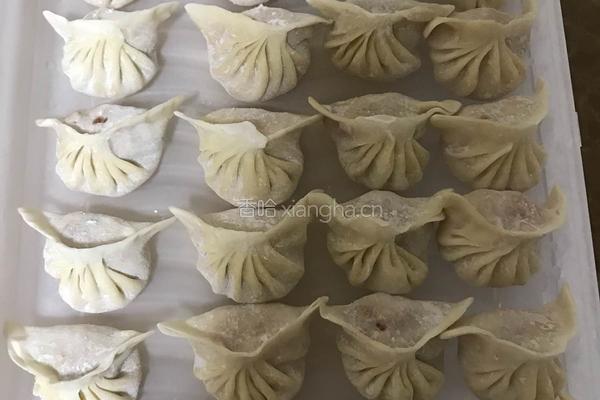 冰花煎饺的做法图解1
