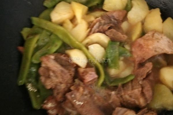 排骨炖豆角土豆的做法图解11