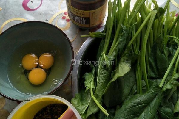 菠菜炒鸡蛋的做法图解1
