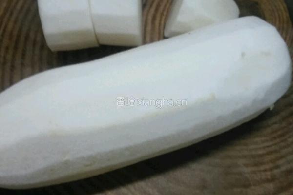 酸甜爽口腌萝卜的做法图解1