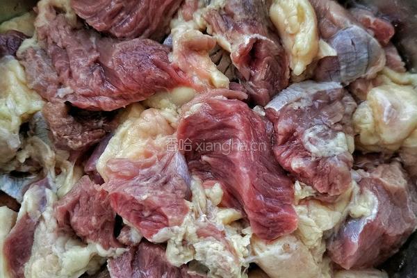 土豆烧牛肉的做法图解1