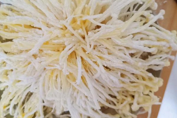 椒盐金针菇的做法图解4