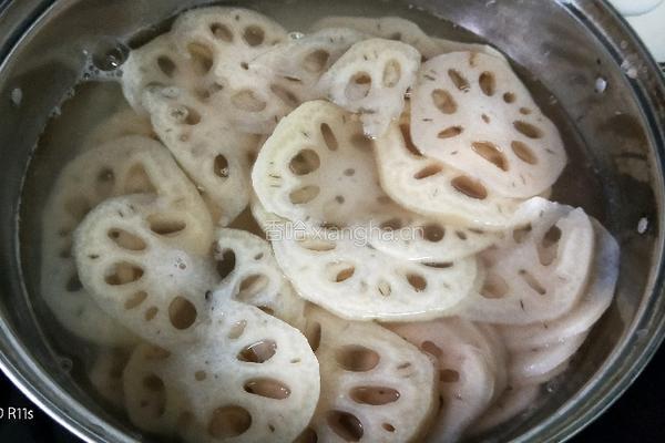 酸辣藕片的做法图解2