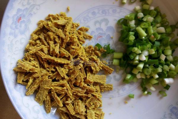 咖喱炒饭的做法图解2