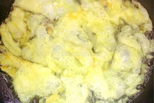 蟹肉棒蛋炒饭的做法图解3