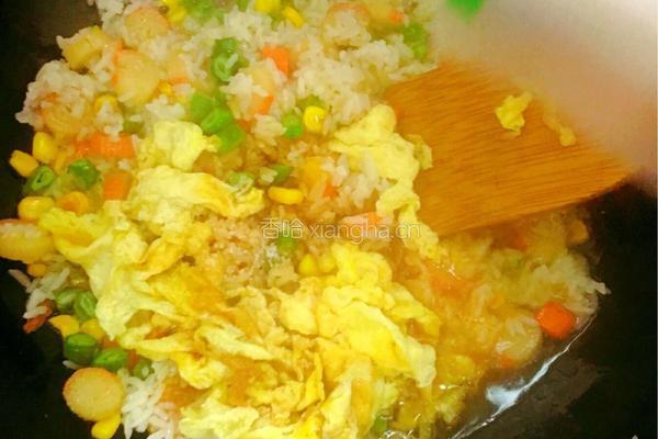 蟹肉棒蛋炒饭的做法图解7