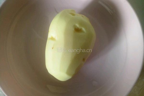 土豆烧茄子的做法图解1