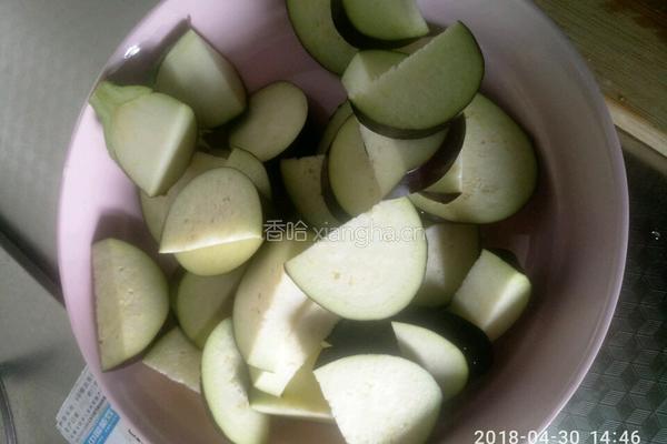 土豆烧茄子的做法图解3