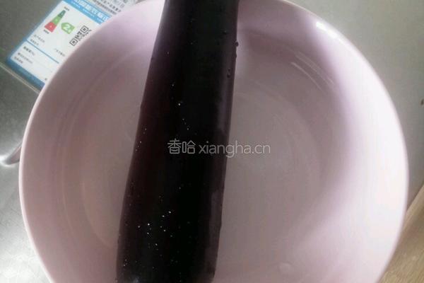 茄子炖土豆的做法图解1