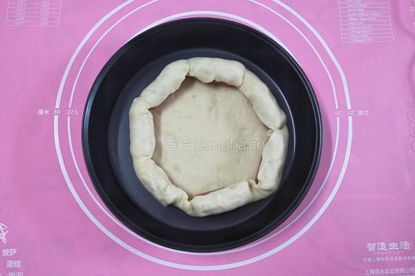 火腿虾仁披萨的做法图解9