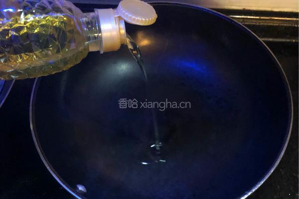 焖黄花鱼的做法图解3