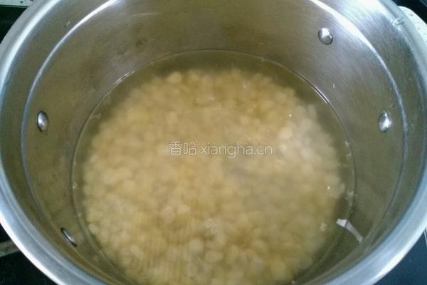 奶香玉米汁的做法图解2