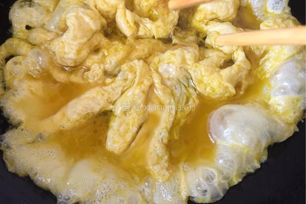 青椒炒鸡蛋的做法图解3
