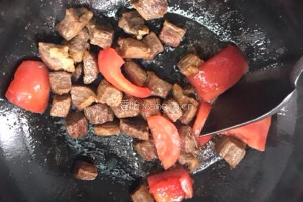 土豆番茄烧牛肉的做法图解3